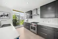 301 15445 VINE AVENUE - thumbnail 2