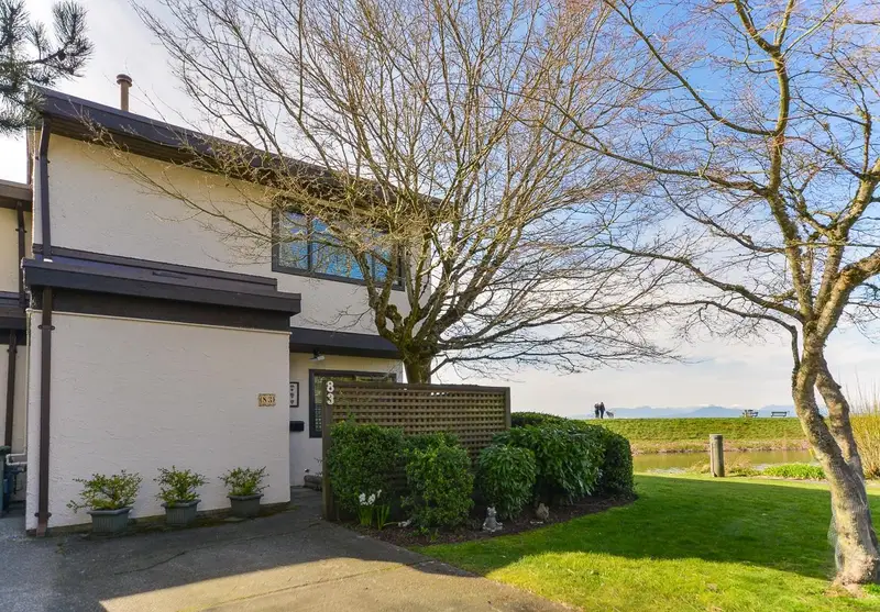 83 11491 7TH AVENUE - photo 1 of 25