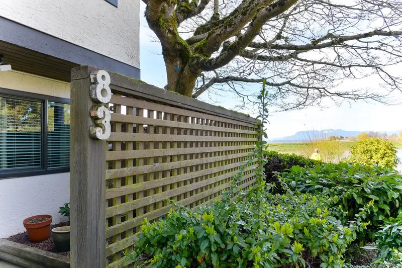 83 11491 7TH AVENUE - photo 3 of 25