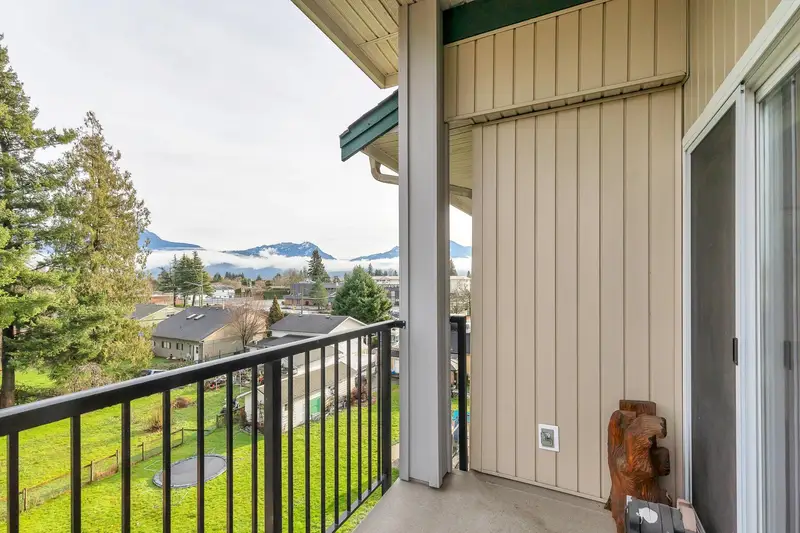 308 46053 CHILLIWACK CENTRAL ROAD - photo 2 of 25