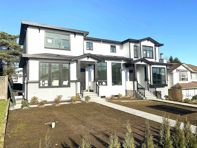 15911 88 AVENUE - photo 1 of 25