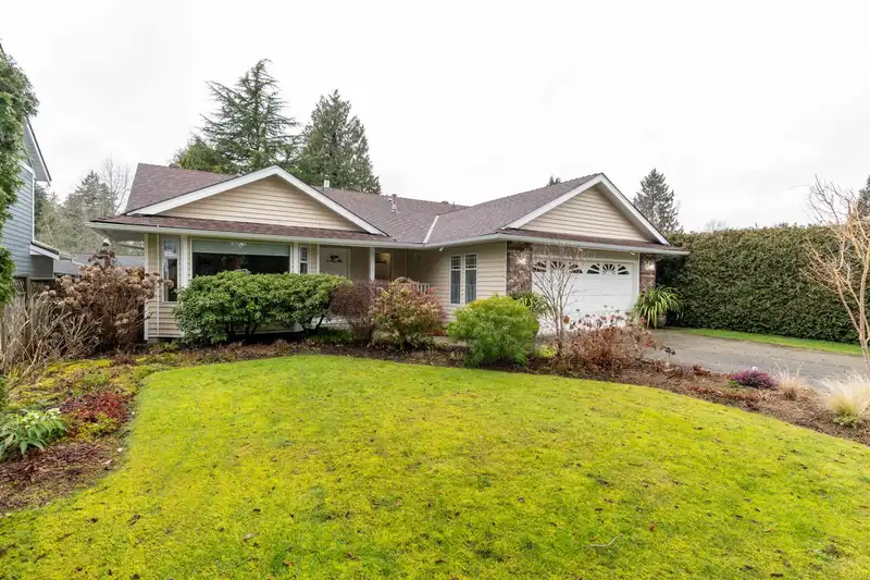 1135 163B STREET - photo 1 of 33