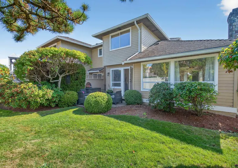 116 15121 19 AVENUE - photo 2 of 25