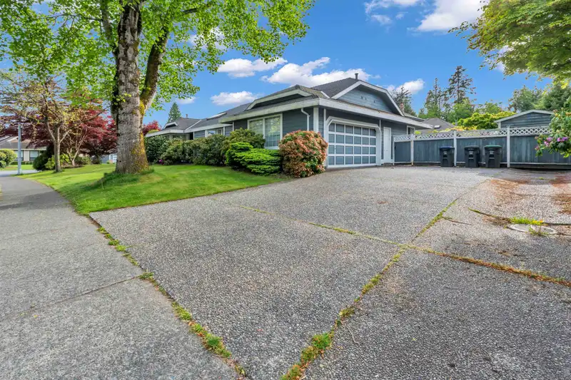 2151 148A STREET - photo 1 of 21