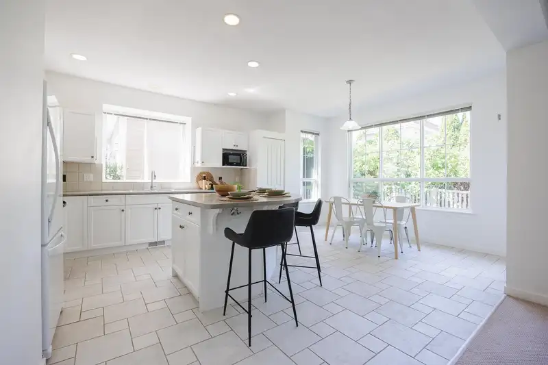 1 15288 36 AVENUE - photo 4 of 39