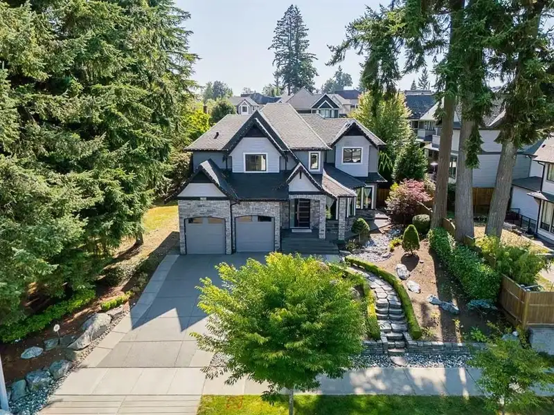 16428 28 AVENUE - photo 3 of 40