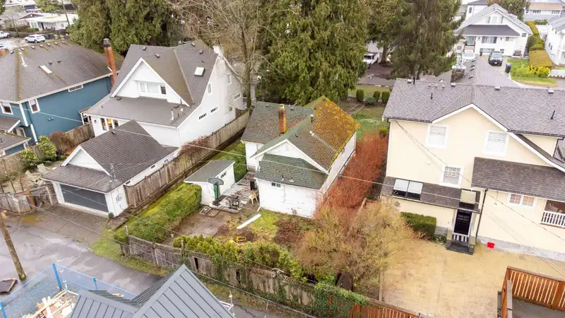 2680 MCBRIDE AVENUE - photo 3 of 14