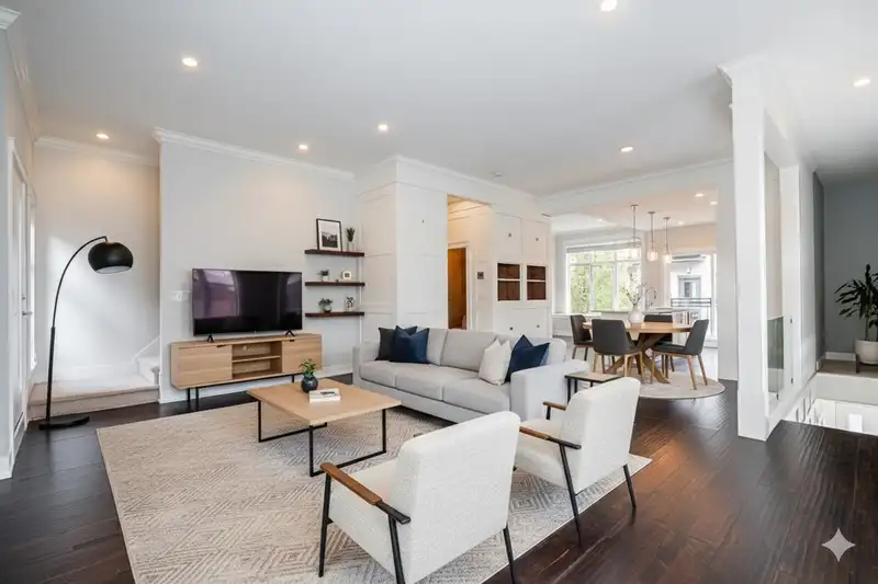 47 2687 158 STREET - photo 2 of 36