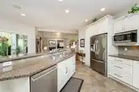 3338 157A STREET - thumbnail 6