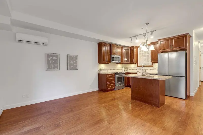 430 8288 207A STREET - photo 2 of 25