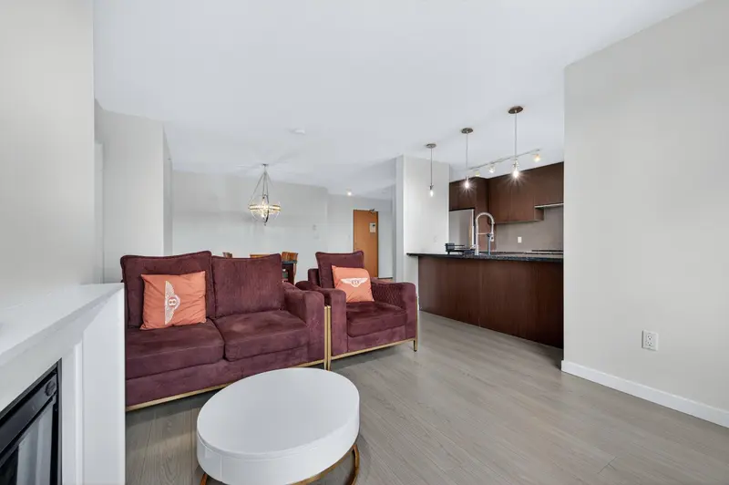 1706 2982 BURLINGTON DRIVE - photo 4 of 25