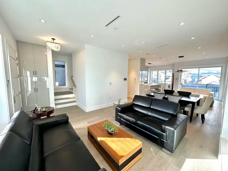 3349 W 19TH AVENUE - photo 4 of 20