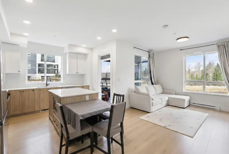 104 19953 76 AVENUE - photo 3 of 25