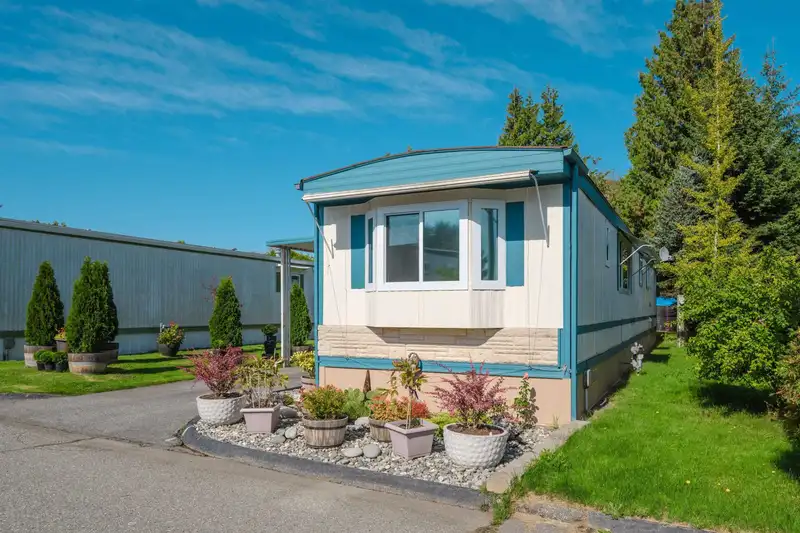 119 1840 160 STREET - photo 3 of 40