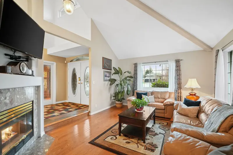 19066 63B AVENUE - photo 3 of 25