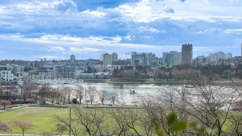 701 1318 HOMER STREET - photo 1 of 25