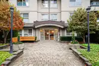 101 15325 17 AVENUE - thumbnail 2
