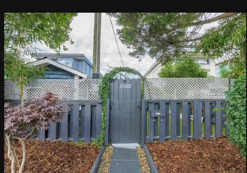 15582 VICTORIA AVENUE - photo 1 of 23