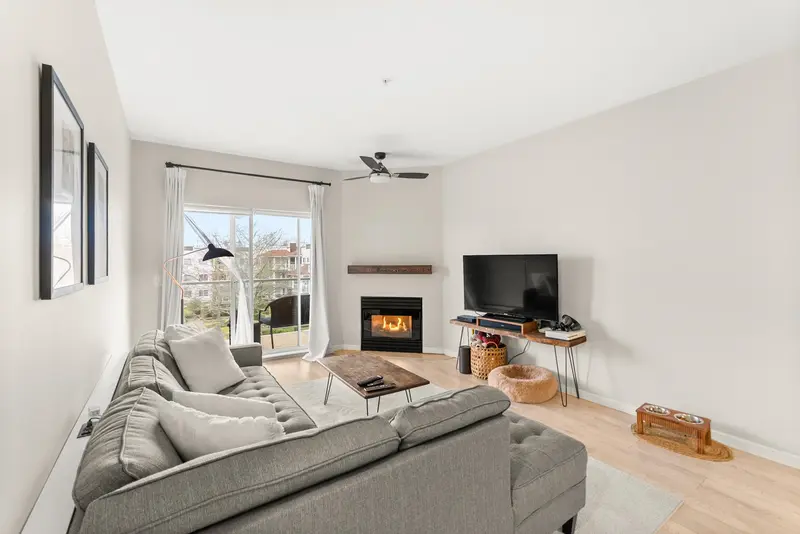 403 4758 53 STREET - photo 1 of 25