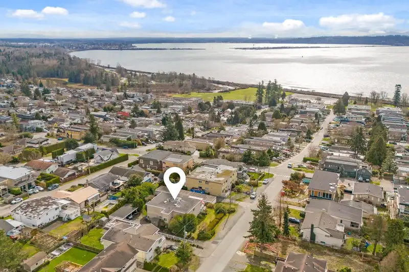 4 1040 PARKER STREET - photo 1 of 40