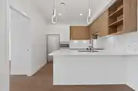 213 2233 156 STREET - thumbnail 13