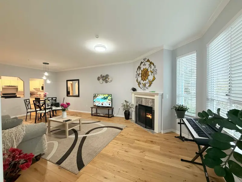 304 5646 200 STREET - photo 1 of 25