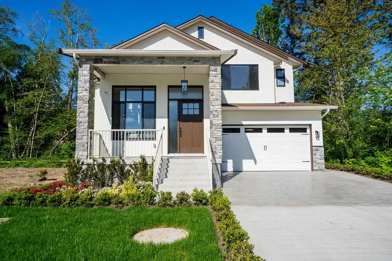 16908 1 AVENUE - photo 1 of 40