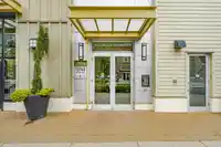 318 15745 CROYDON DRIVE - thumbnail 8