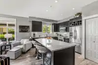 105 15195 36TH AVENUE - thumbnail 15
