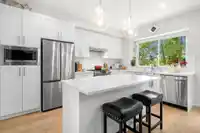 32 1871 165A STREET - thumbnail 5