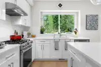 32 1871 165A STREET - thumbnail 6