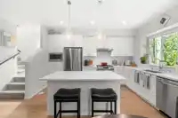 32 1871 165A STREET - thumbnail 9