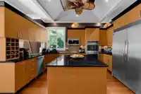 15972 37 AVENUE - thumbnail 9