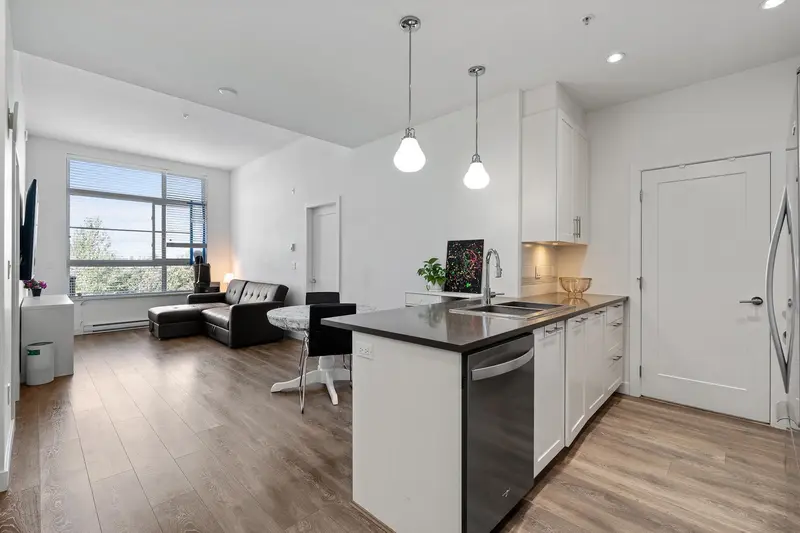 504 20829 77A AVENUE - photo 4 of 25