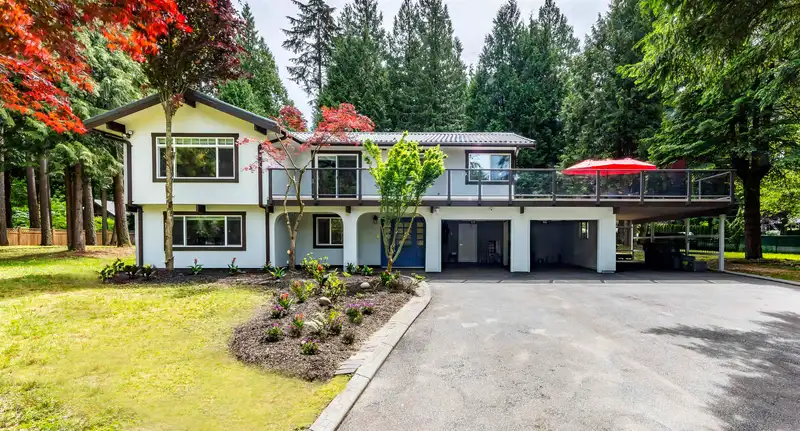 14092 CRESCENT ROAD - photo 3 of 37