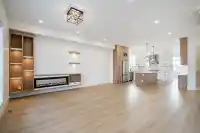 16685 16 AVENUE - thumbnail 2