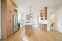 16685 16 AVENUE - thumbnail 7