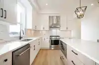 16685 16 AVENUE - thumbnail 8