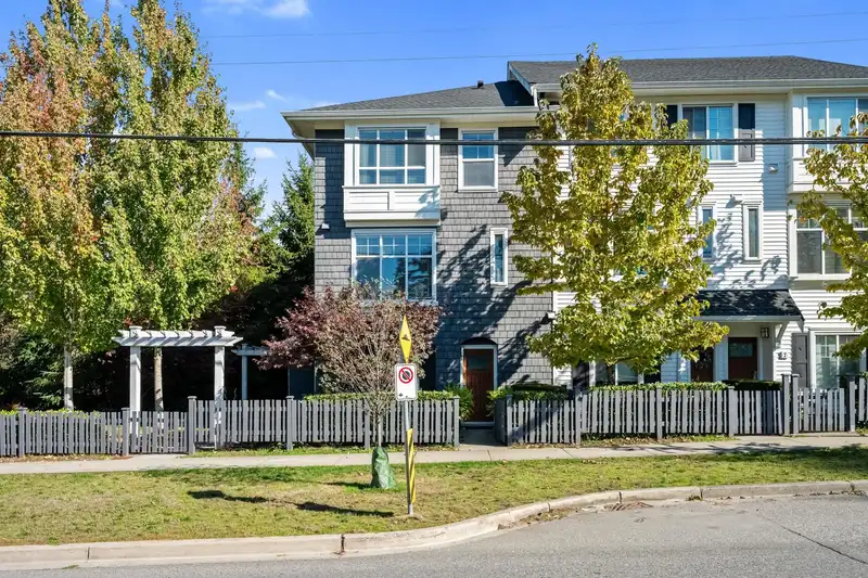 9 2550 156 STREET - photo 2 of 25
