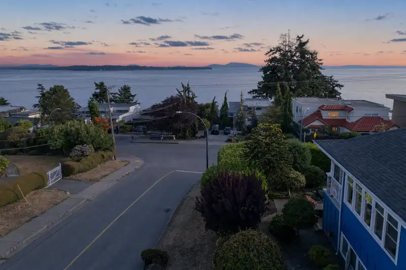 14139 MARINE DRIVE - photo 4 of 40