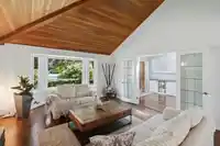 13446 19 AVENUE - thumbnail 11