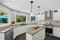 13446 19 AVENUE - thumbnail 22