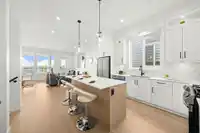 16722 16 AVENUE - thumbnail 3