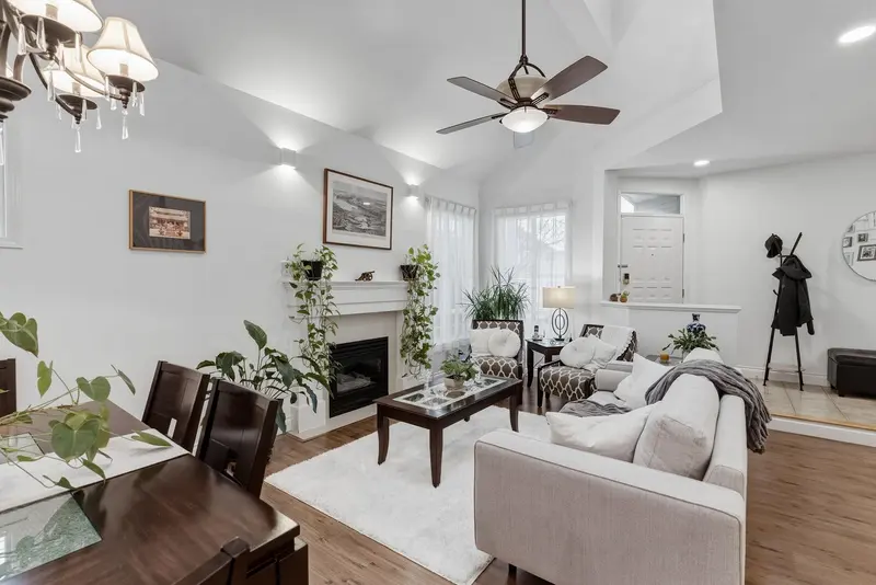 1707 ARBUTUS PLACE - photo 4 of 25