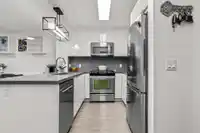 212 3323 151 STREET - thumbnail 13