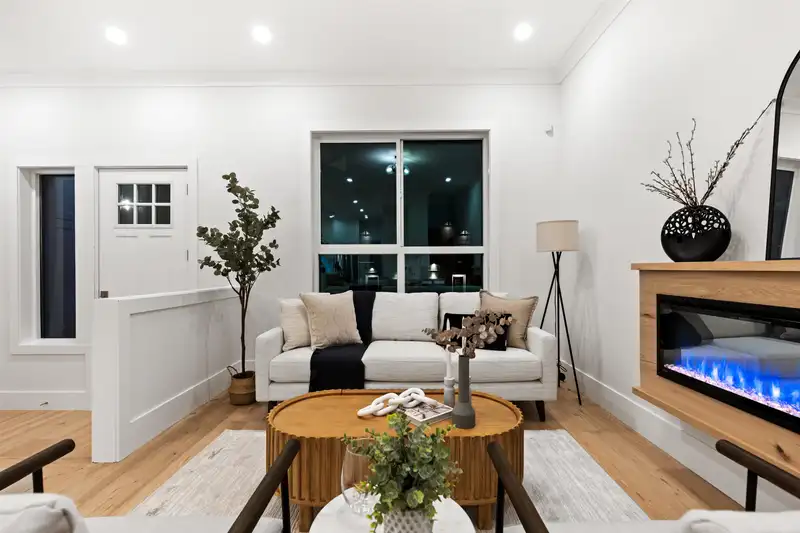 102 16623 18A AVENUE - photo 3 of 36