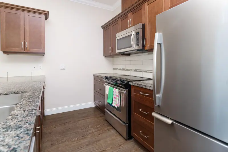 104 11882 226 STREET - photo 4 of 25