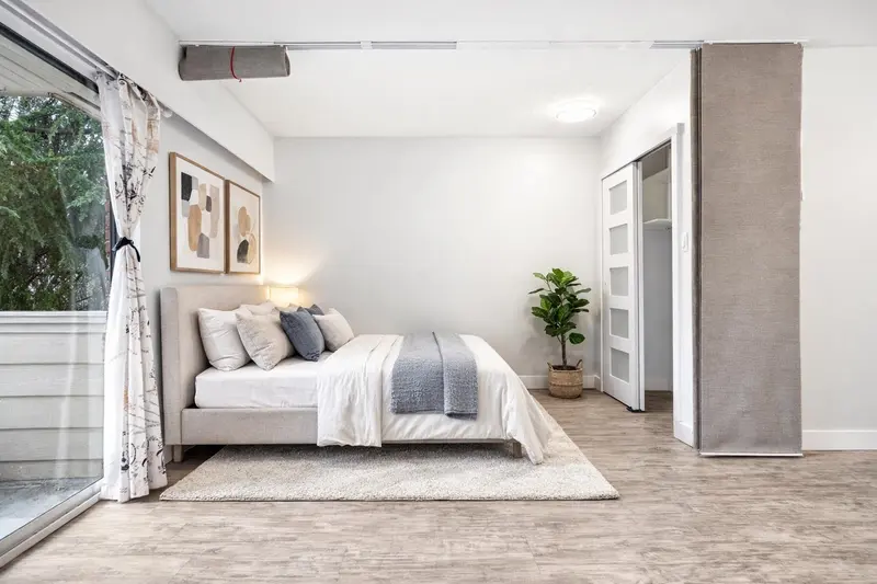 303 1717 W 13TH AVENUE - photo 2 of 21