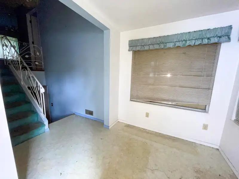 1441 128 STREET - photo 2 of 22