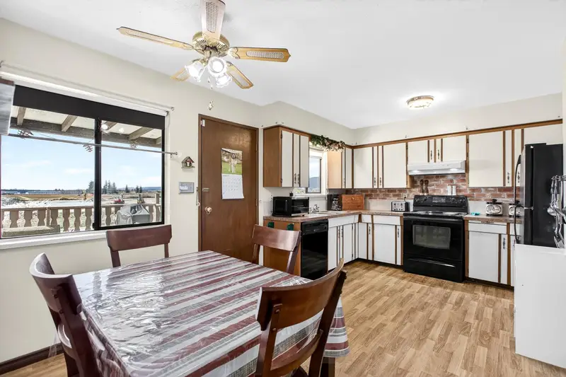 12021 188A STREET - photo 2 of 25